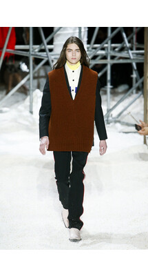 CALVIN KLEIN Fall 2018 Ready-to-Wear Calvin Klein Кельвин Кляйн осень зима 2018 коллекция неделя моды в Нью Йорке Mainstyles